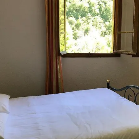 Hotel-bar L'embarcadere 2*